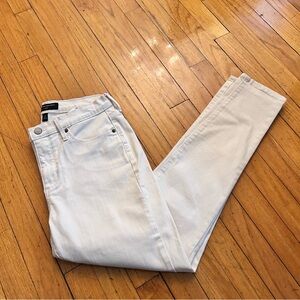Banana Republic White Skinny Jeans
